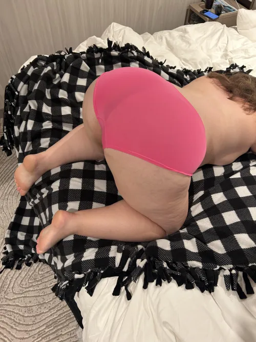 Thick in all the right places by daddysgoodgirl14