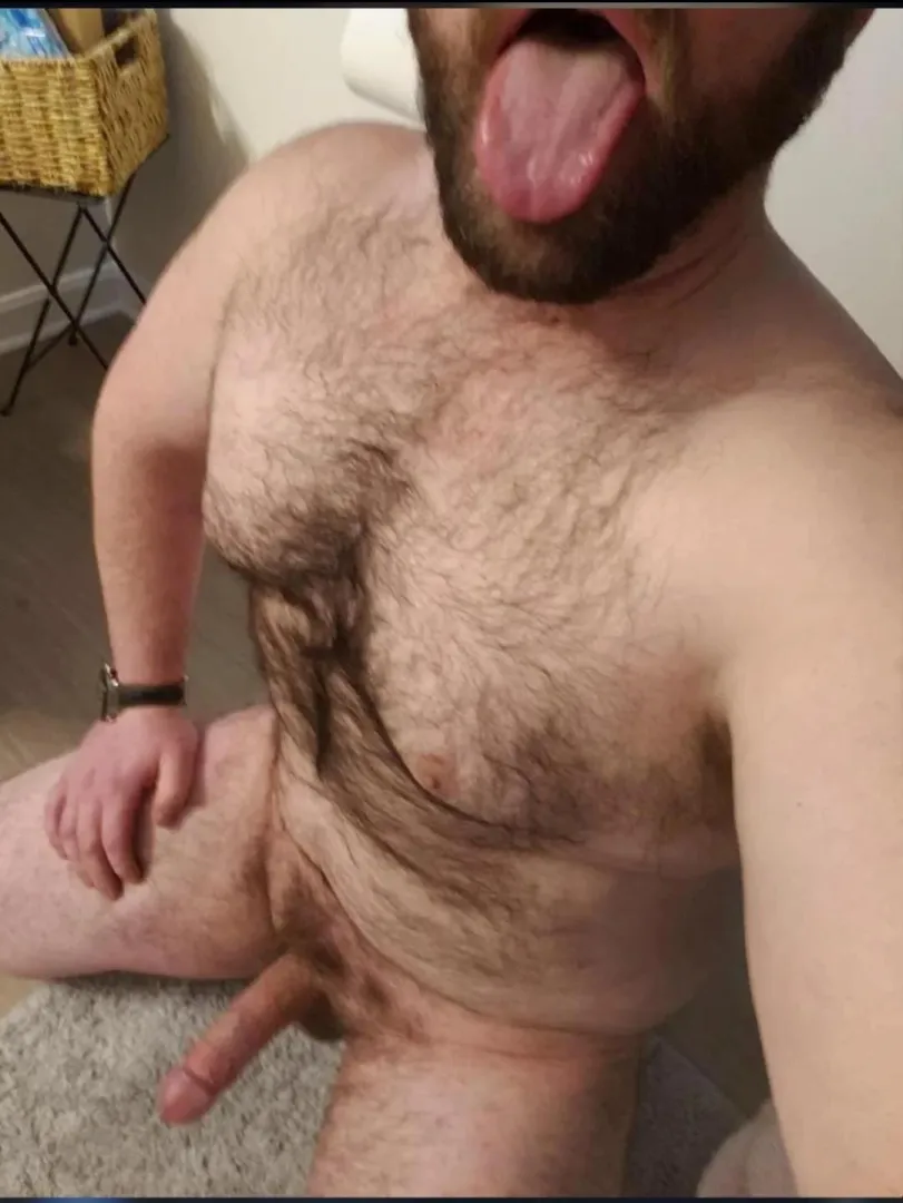 Thick otter here. Wishing to be surrounded by other hung hairy/otters posted by Decent_Decision4953