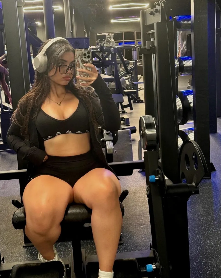 thick, strong, and a little mean today posted by xDarlingBerry