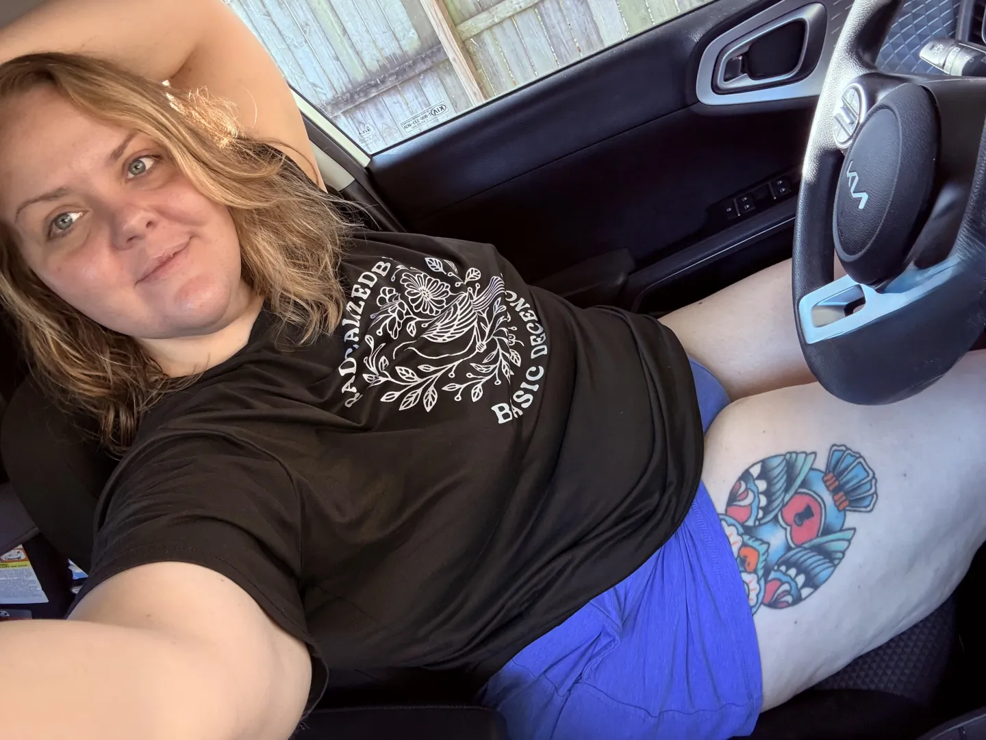 Thick thighs ✨ posted by indeeuh