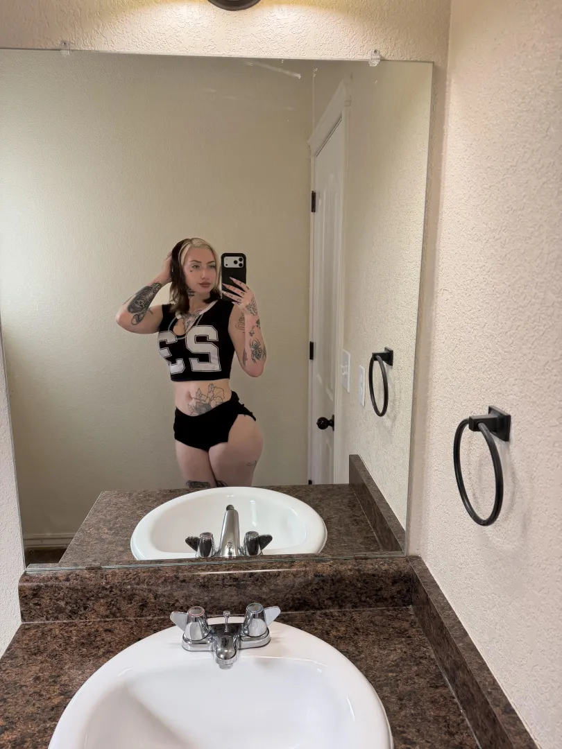 Thick where it matters posted by kadieann666