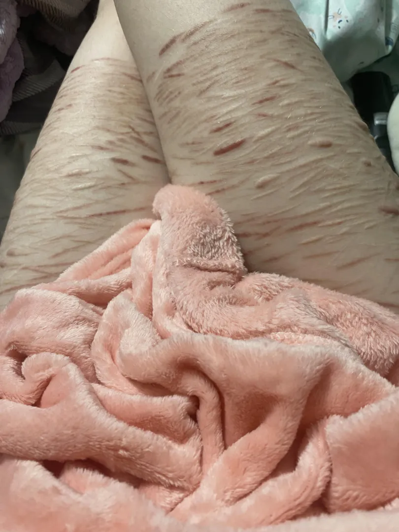 Thighs :3 posted by throwaway4nsfw382