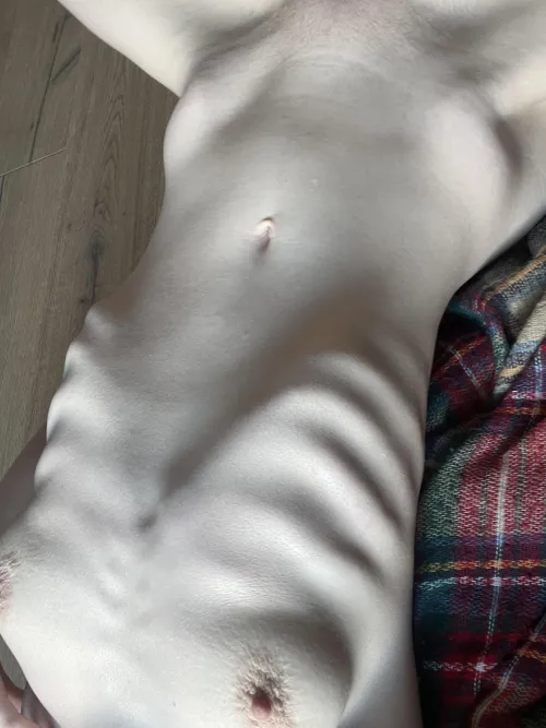 Think my bones are really pretty ❤️‍ by RedWildcatx