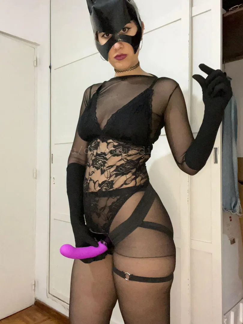 think you can handle me? posted by deliciusdiosa