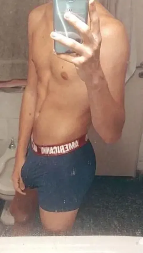 This color makes my bulge look big? by Slow-Town6081