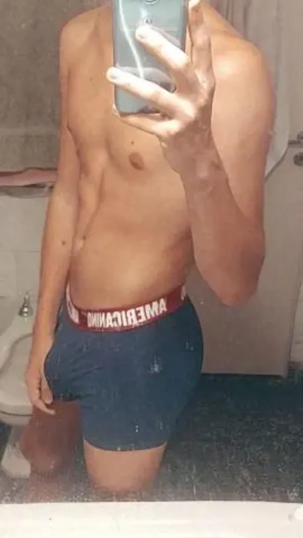 This color makes my bulge look big? posted by Slow-Town6081