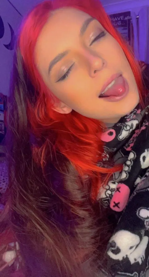 this is me when i stop explaining myself by Dazzle-Muffie