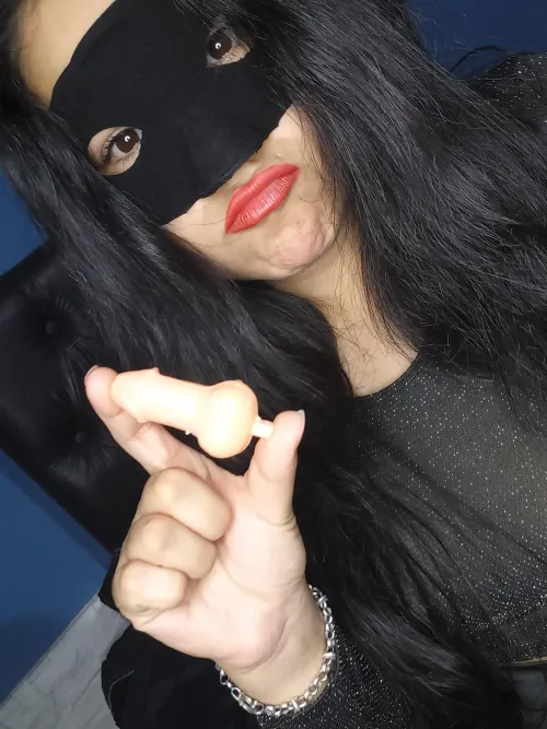 This is my face when I see something so pathetic that it doesn't deserve to be called anything. Better lock it up. by evy-queen