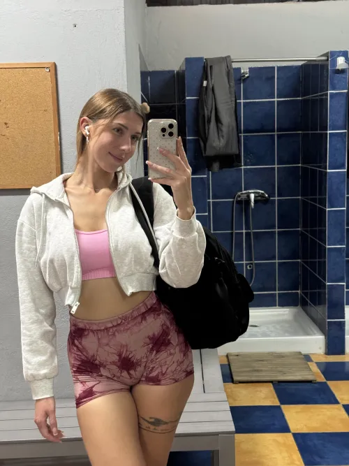 This is my favorite short… by cutest_brooke