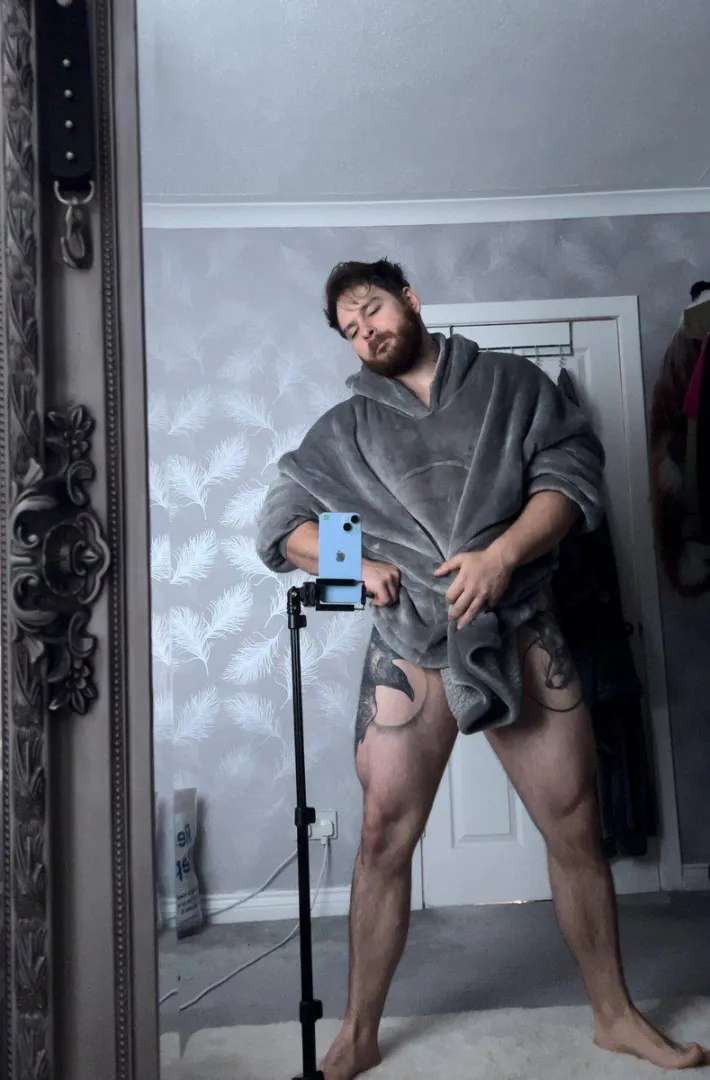 This is slutty if you’re a leg lover you just got to trust me on this posted by conzo0311