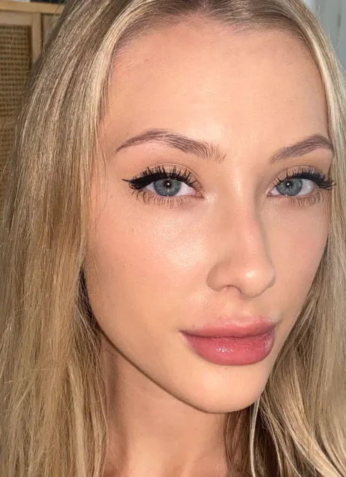 This is the shade that I really love the most. by Twilightbloommm