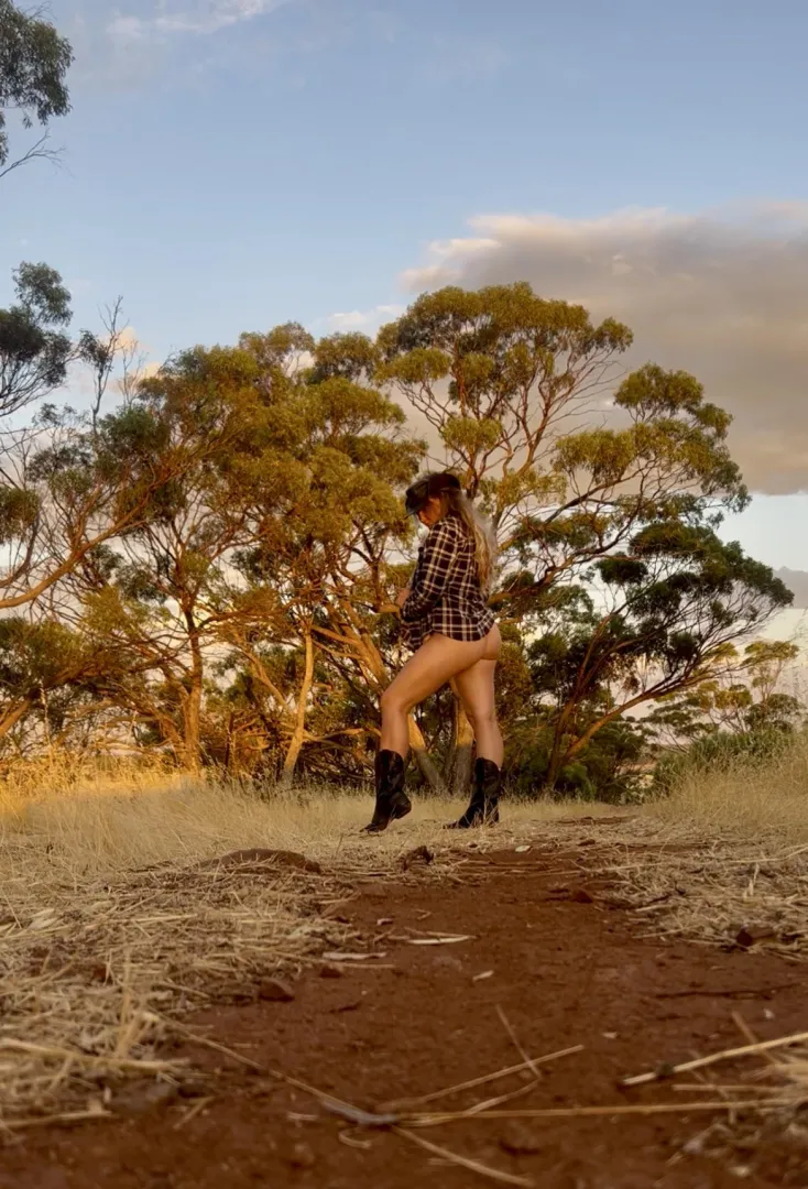 This land is my love but I’m just a damn friend posted by Rando-Routine641