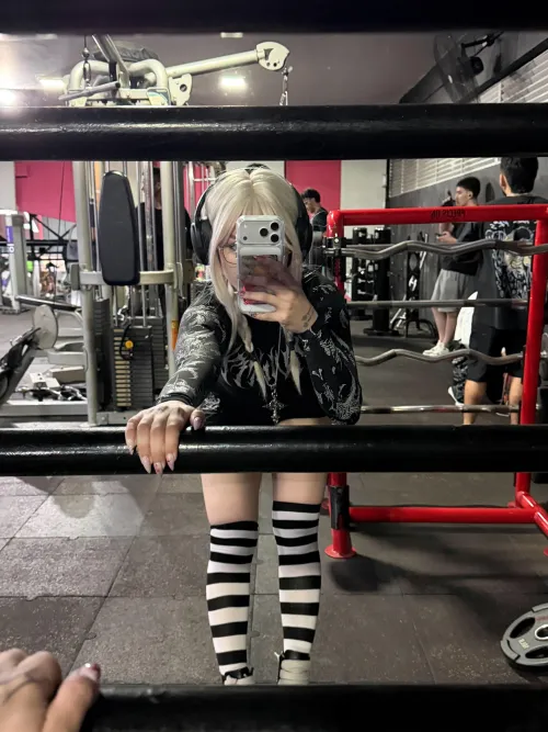 this lighting and the pump are doing a lot for me by Bubblybuunny