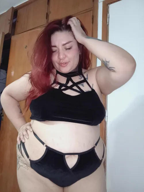 This little tummy is begging for a nice cock on top of it by ChloeJohnson73