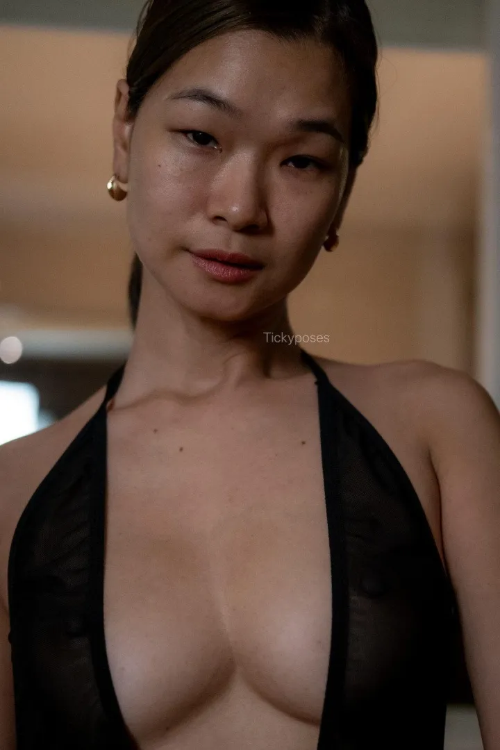 this look maybe too direct… but i don’t turn away posted by Tickyposes