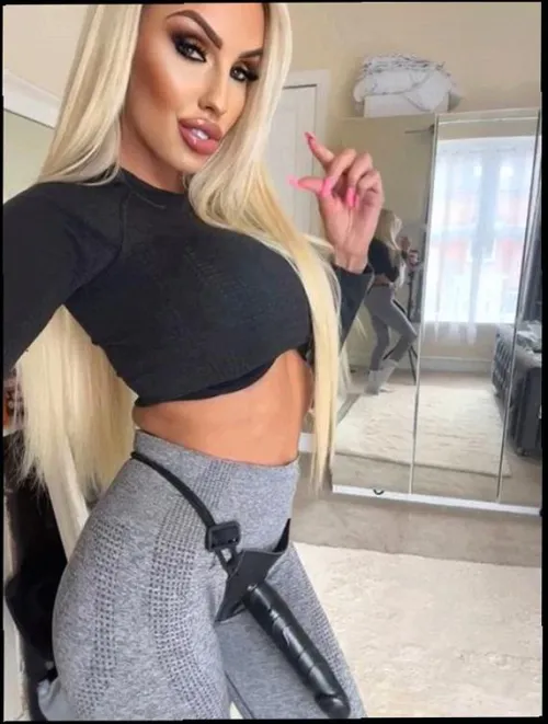 This naughty toy of mine never disappoints. by TrinketThick