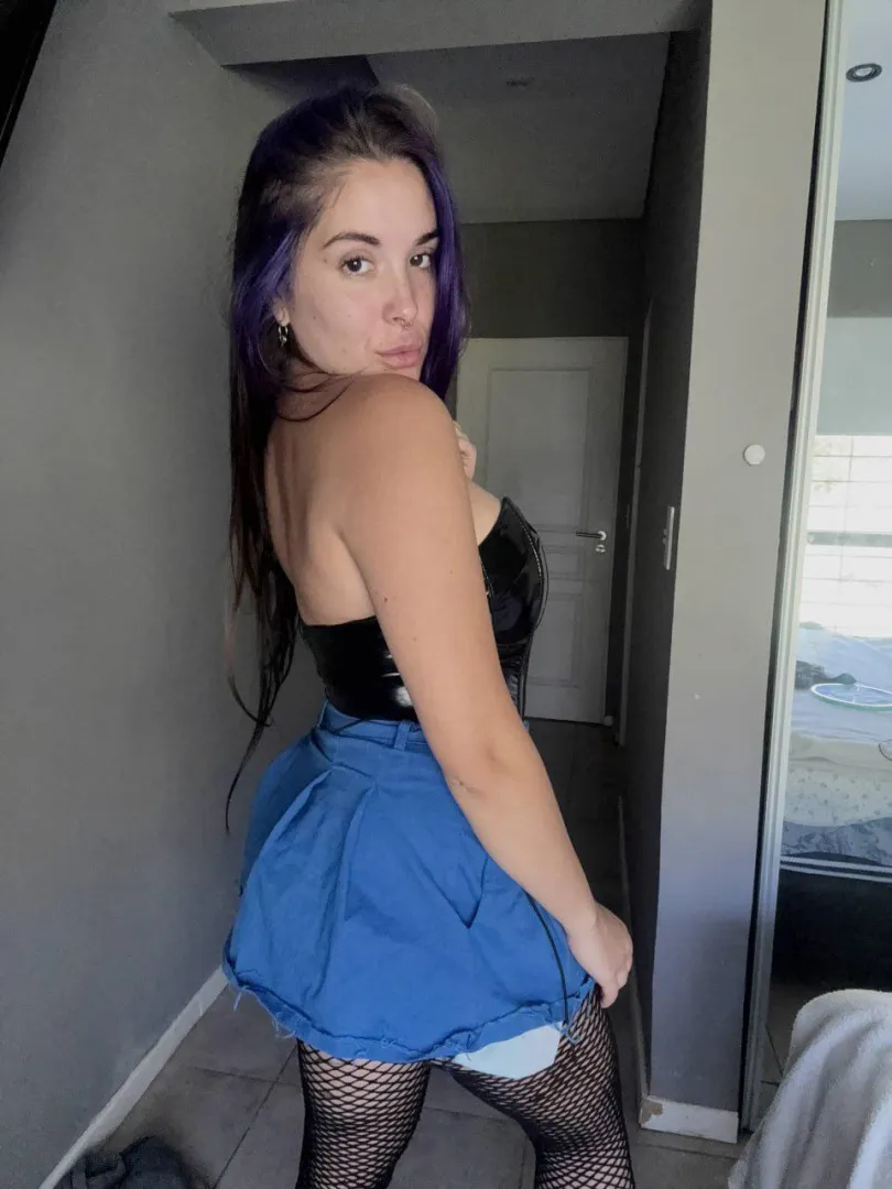 this side view hits different, wanna have some fun? posted by mysteriousFiona