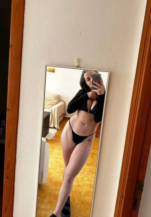 This sub needs some smaction so here it is lol happy saturday by SirenSyntaxl