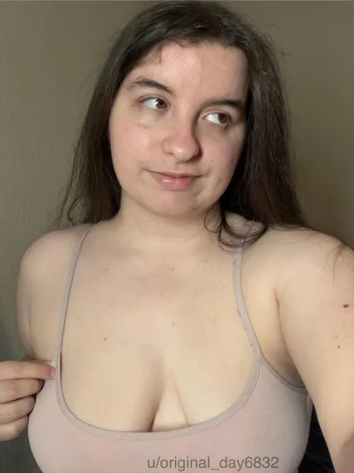 This tanktop comes off easy just so you know by Original_Day6832