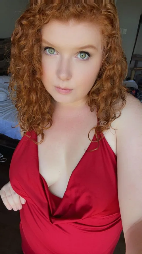 This tends to make people linger. by daphyduck91