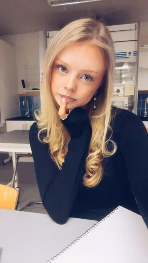 this tight 18yo needs to be your breeding toy tonight :> by GoldenWinksx