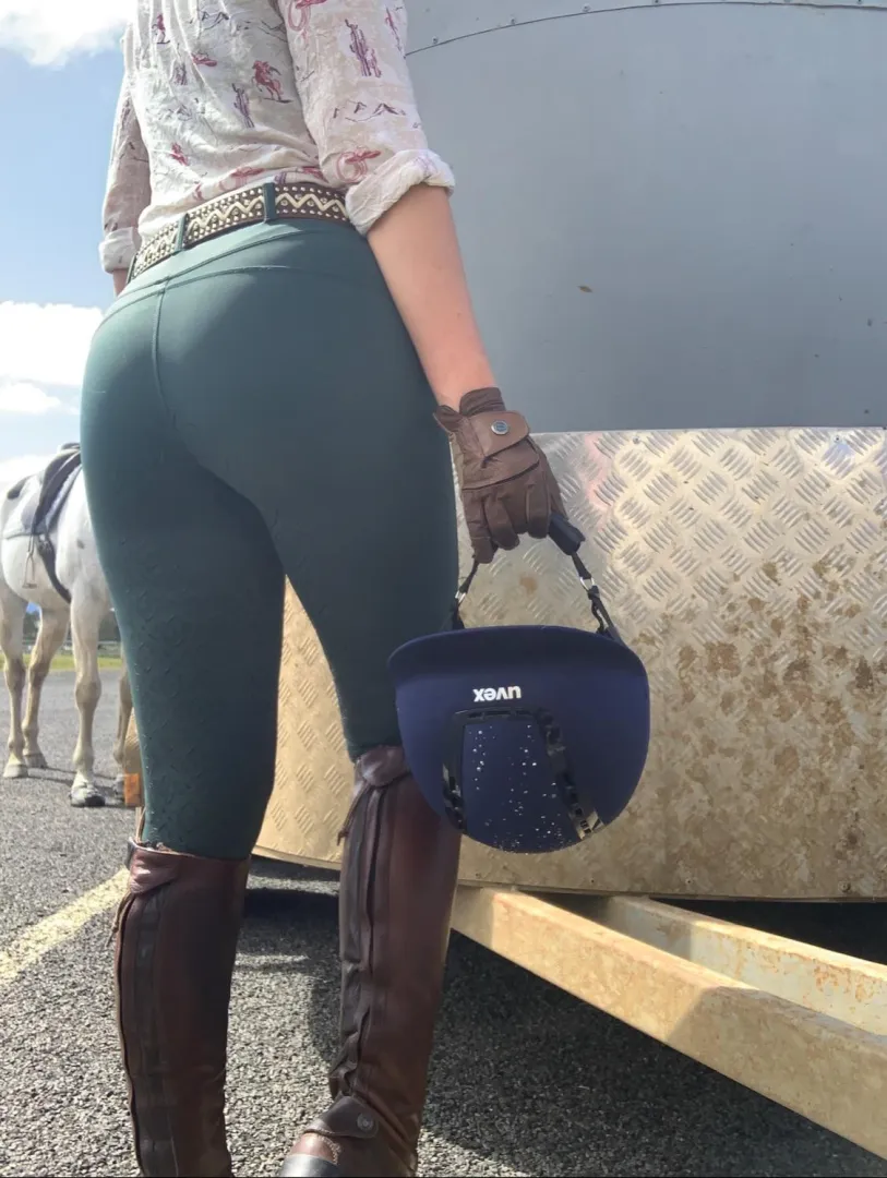 Those Young HorseGirl Thighs don’t make Themselves posted by the_lingerie_cowgirl