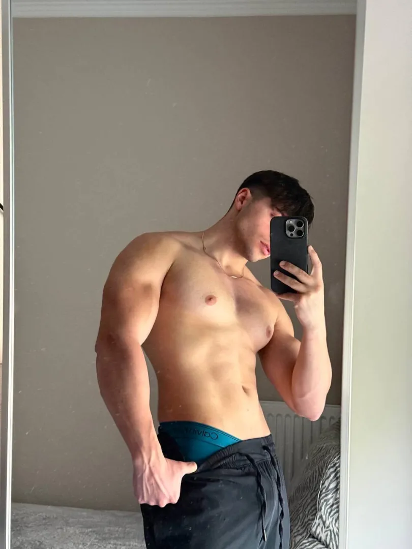 Thoughts? posted by Gabeflexing