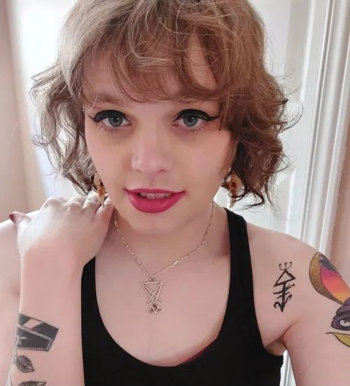 Throwback to last year when my bob was nice and short by DianaCount