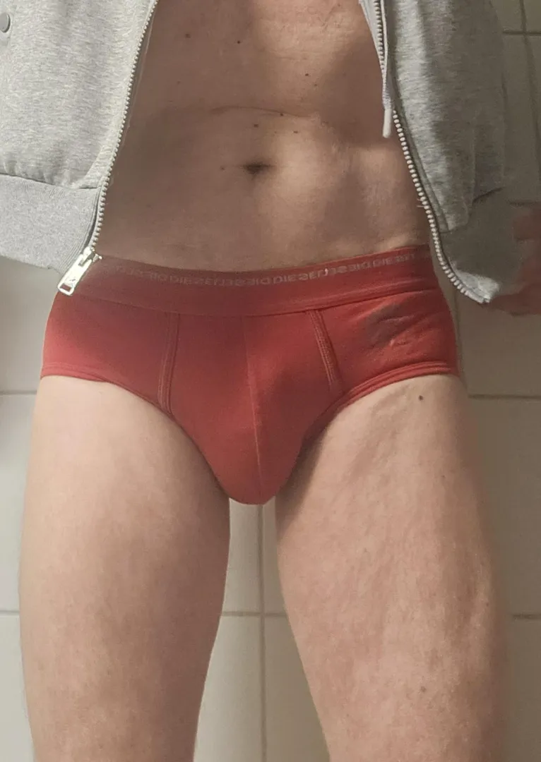 Thursday in red. Age 62 posted by Ok_Salamander7194