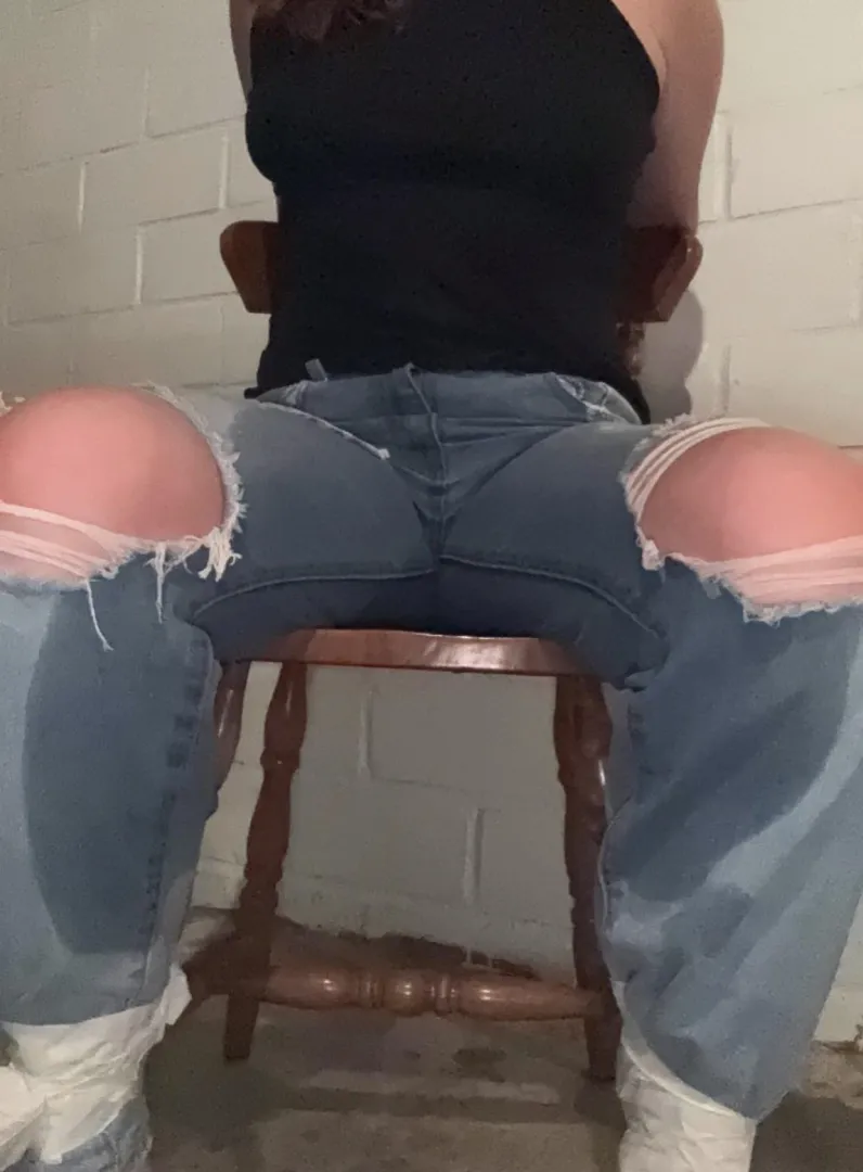 Tied up in the basement posted by AP-00