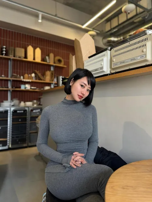 tight dress by figurephilosopher