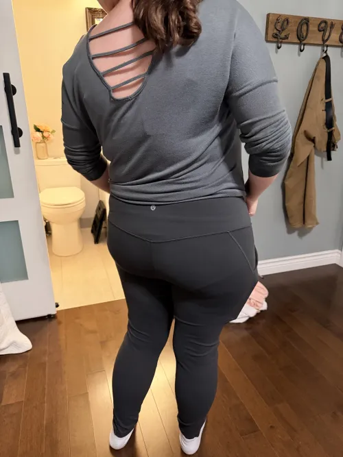 Tight fabric, visible edges, no apologies. Tell me what you’d do next. by BodaciousBaeOG