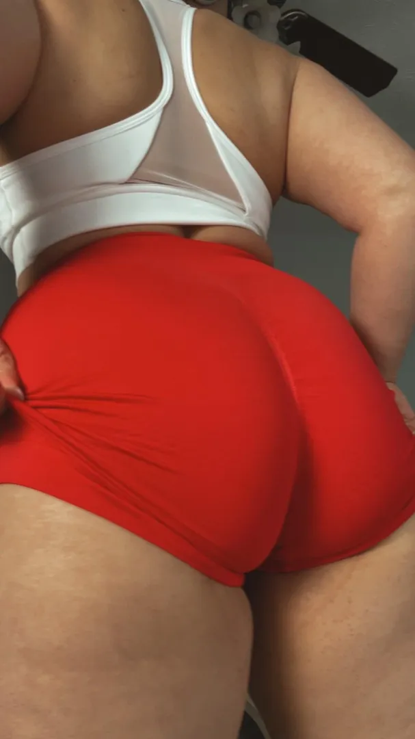 Tight shorts, hungry ass, no mercy posted by lolalovez23