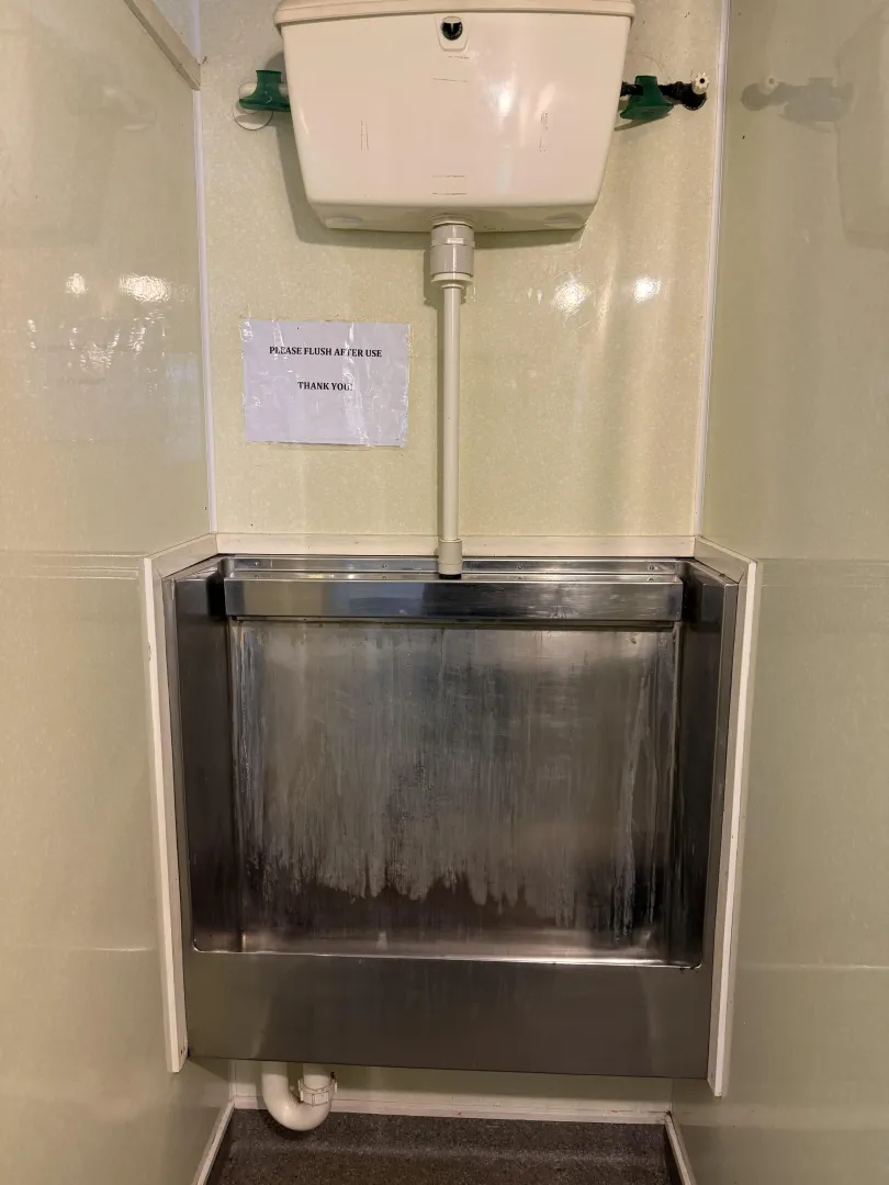 Tight squeeze. (Rotorua, NZ) posted by reeeeecycling