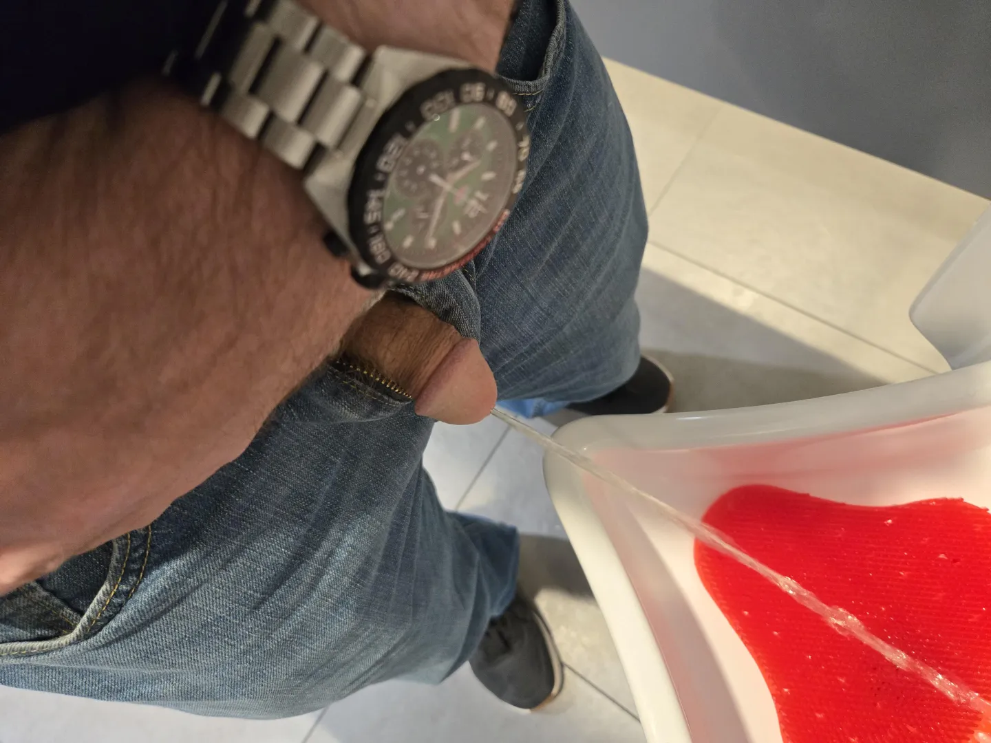 Time to pee posted by Homo_gone_wild