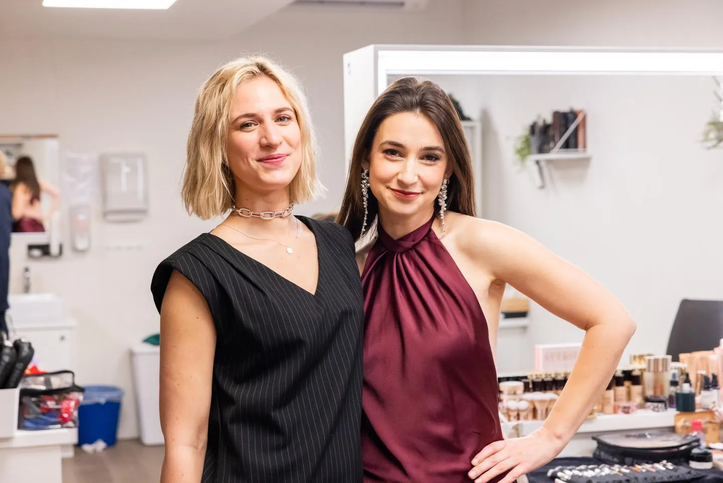 Tine Roggeman en Jasmijn Van Hoof posted by ninejamb