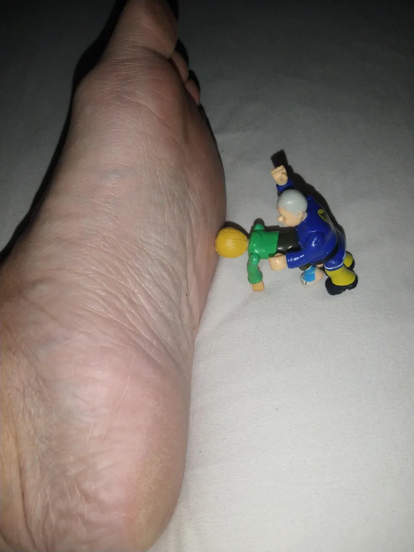 Tinies are fucking in front of my giant foot posted by Richard_Feed_