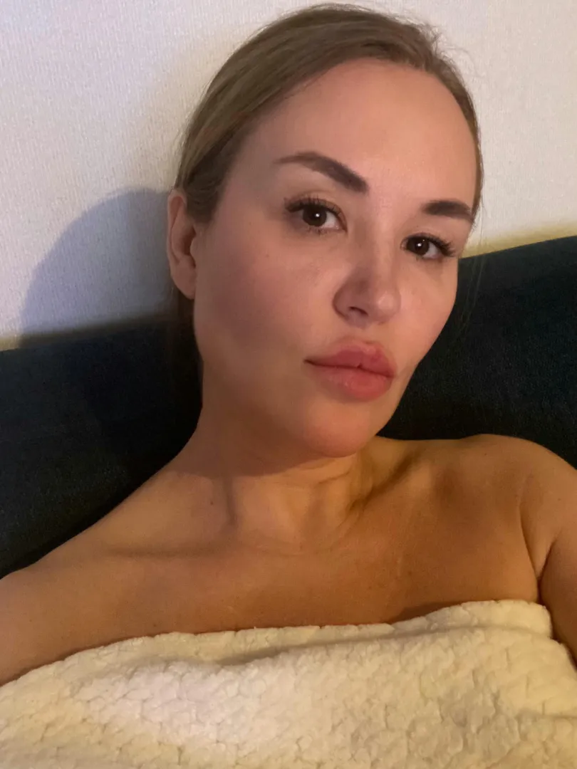 Tint my lips posted by AskFunny6003