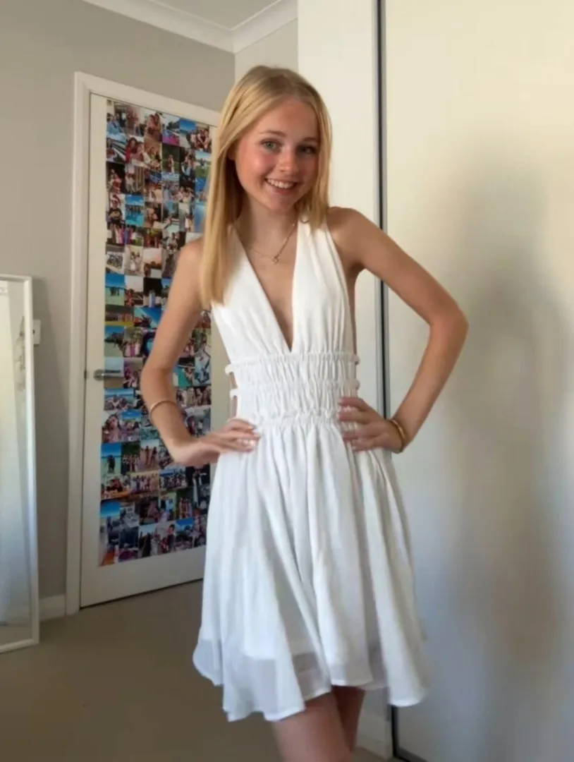 Tiny babe hunts rough claim posted by RIPHazel2023