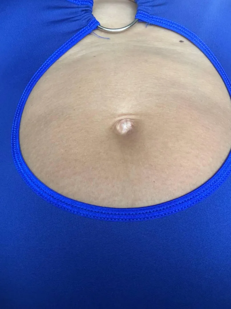 Tiny detail, huge distraction. posted by carrie_queen_