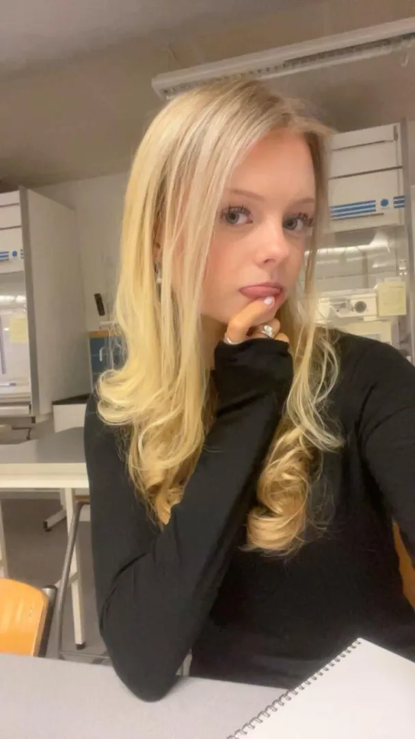 tiny hands barely gripping your thick shaft posted by daisywhisperrx