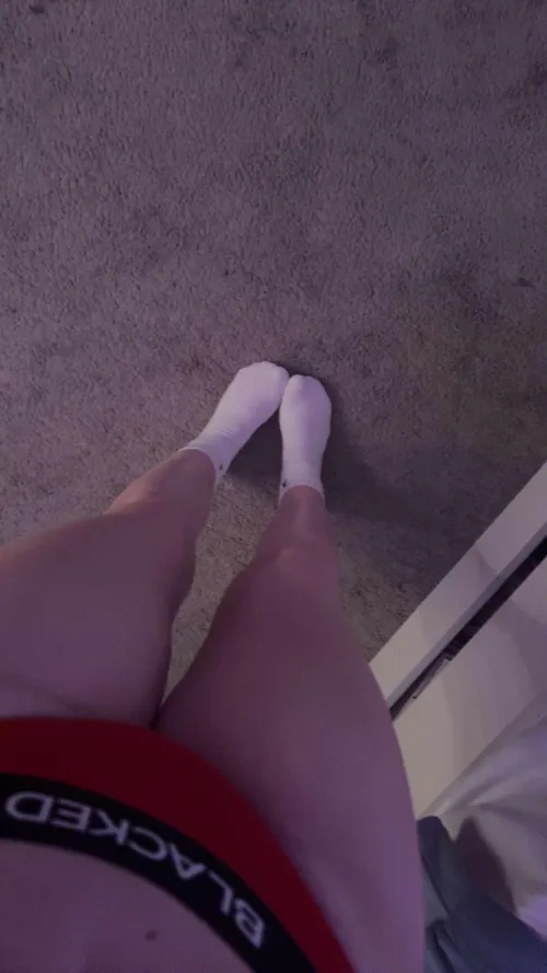 Tiny peek of my new red set :) by sn0wbunnybailey