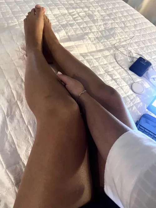 Tired from work. Need some feet massage by carostephylina