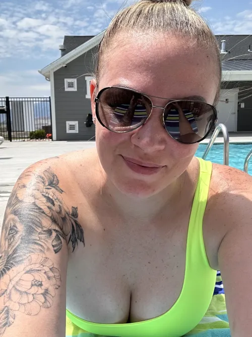 To tame me, I need a massive cock. by haleyonlyxo