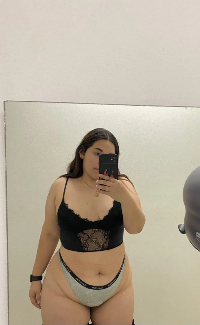 Today I feel beautiful posted by AriPeachCake011