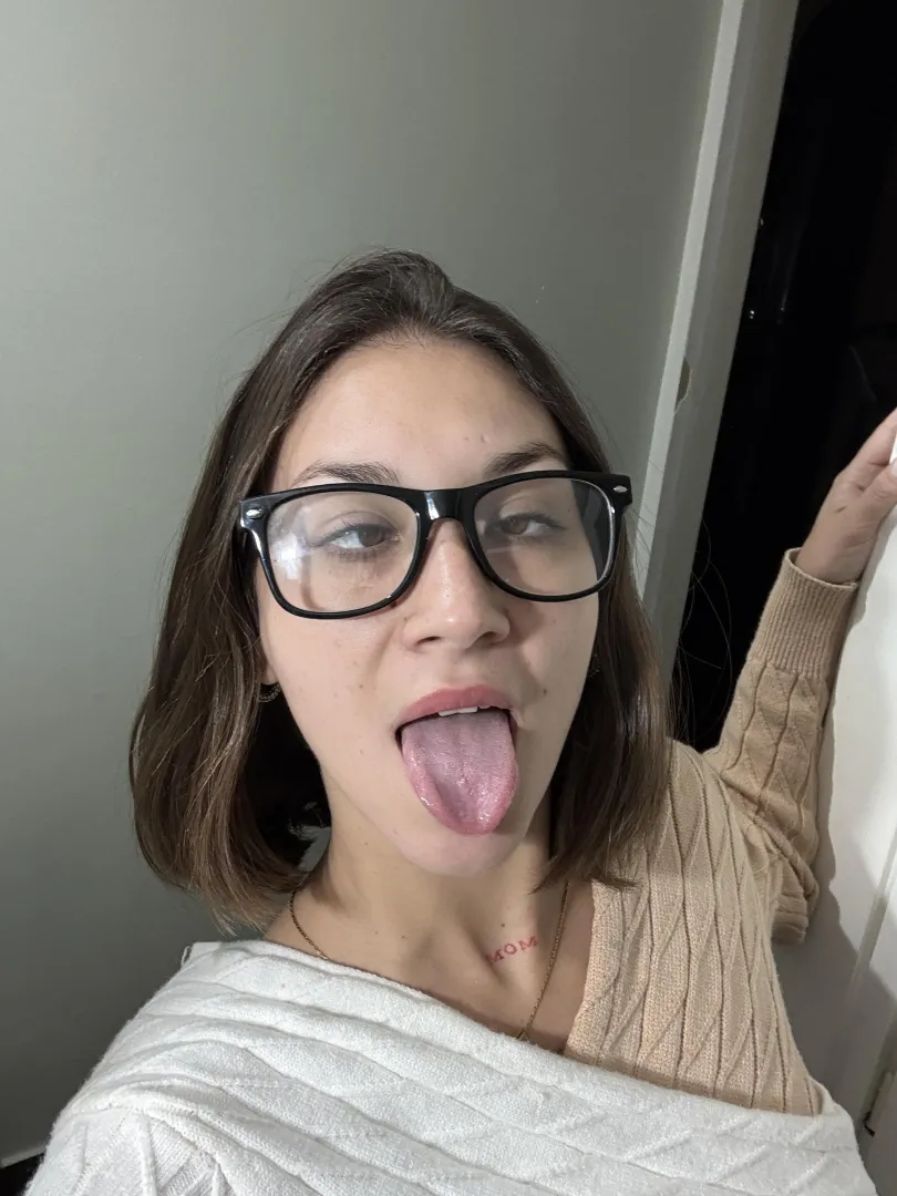 tongues out ready to take your whole load posted by No-Scientist00
