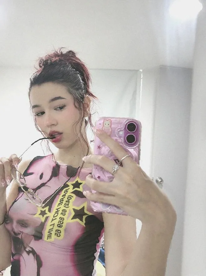 too naughty to handle? posted by bunnyvenoms