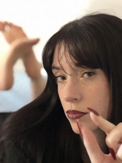 too small for a goddess like me, NEXT by SorayaGia