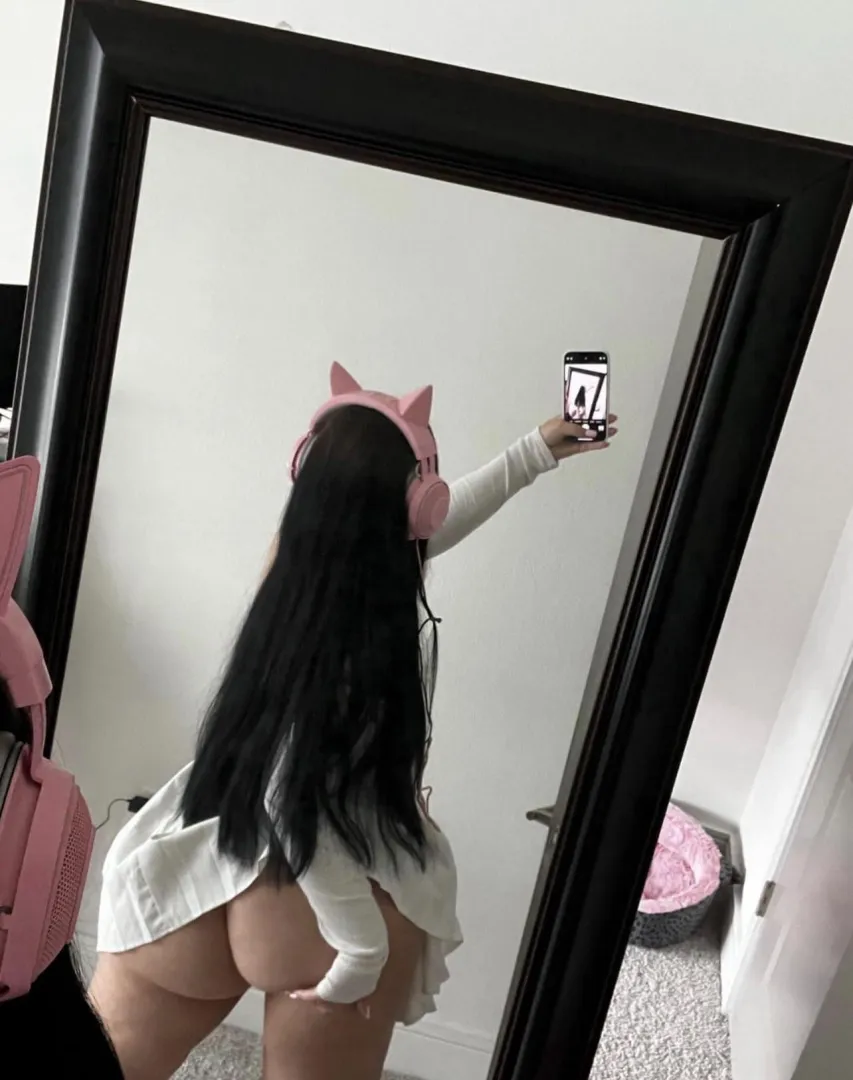 took this right after i clutched a game in fortnite lol  posted by fatbuttkitten