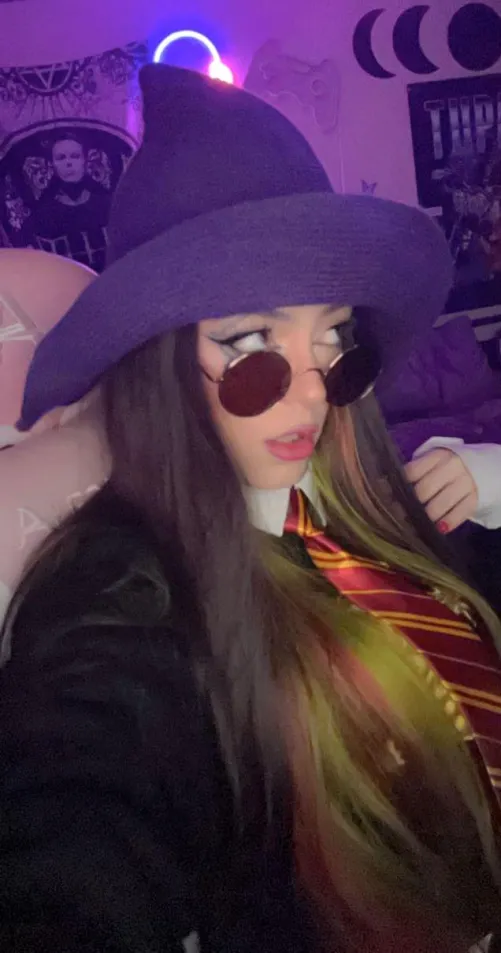 took this when i felt calm and a little pretty by Dazzle-Muffie